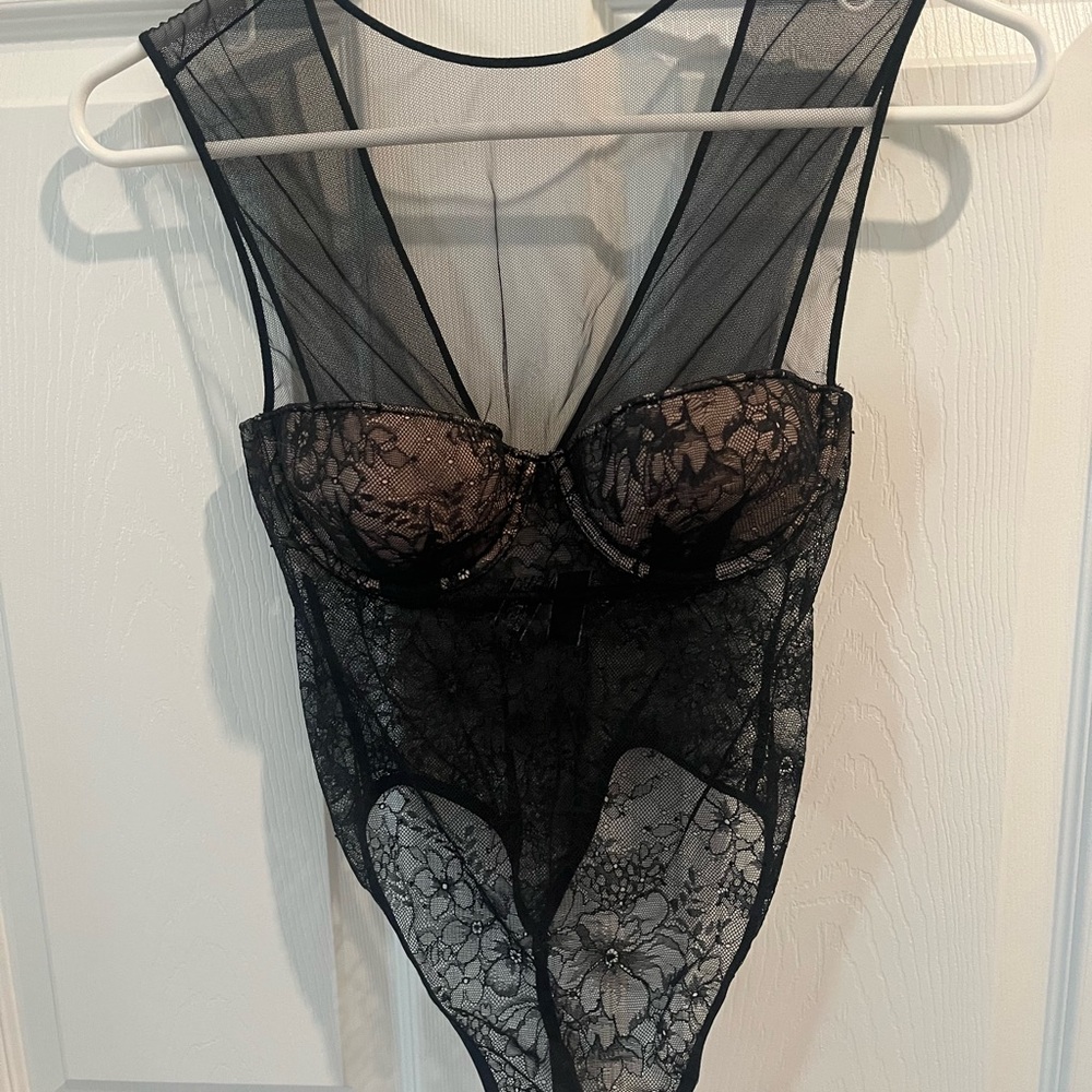 Victoria Secret Lace and Net Bodysuit New ♥️!!